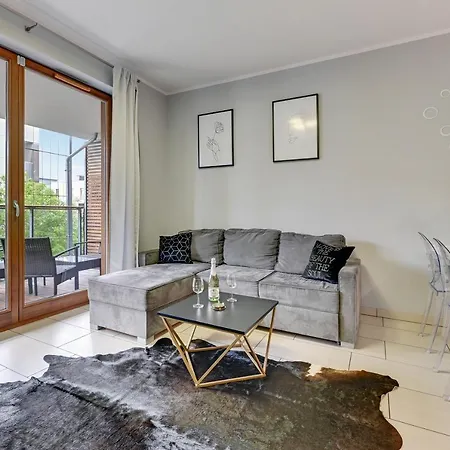 Hampton - Nadmorski Dwor 格但斯克